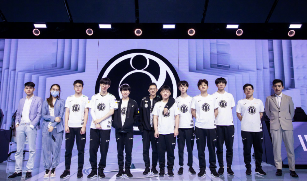 也能在左路 也能在左路