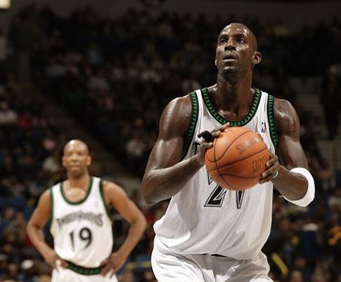 游泳世界杯上海站：中国队派出巴黎奥运全阵容 斩获2金4银2铜