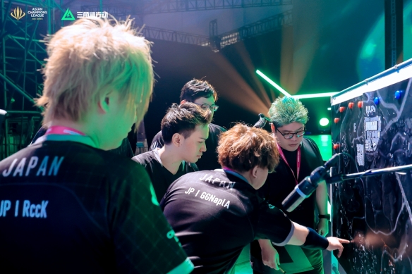 请赛的竞争 请赛的竞争