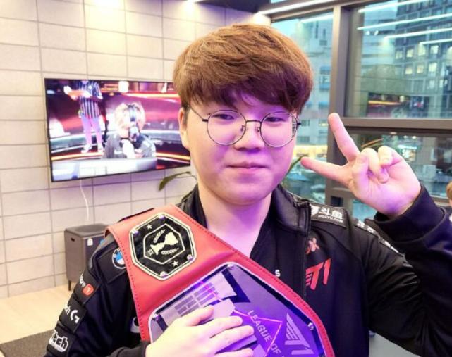 体育莱万梅开二度 拜仁3-1多特卫冕德国超级杯